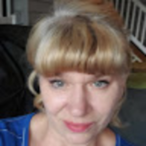 Meet your Posher, Steph - Picture 1 of 1